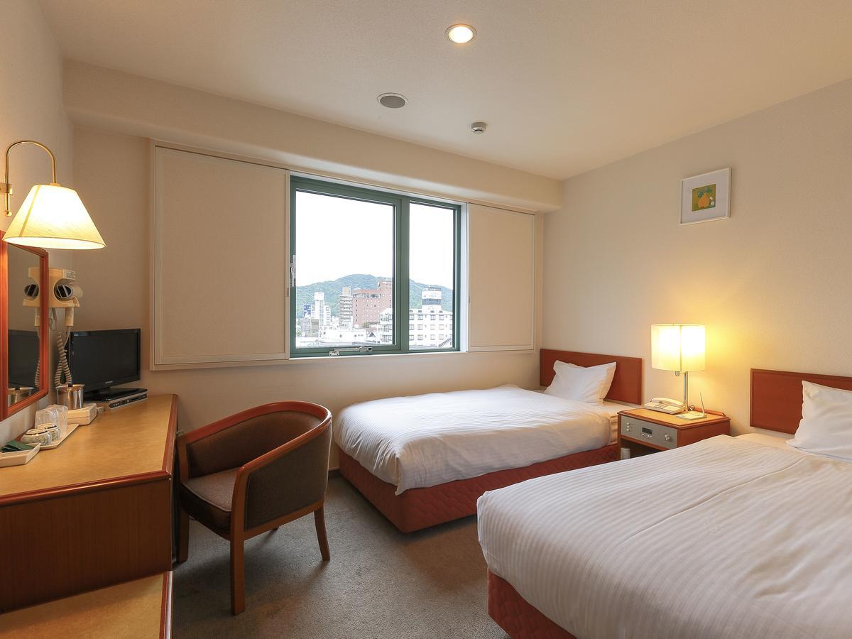 Plaza Hotel Maizuru Esterno foto